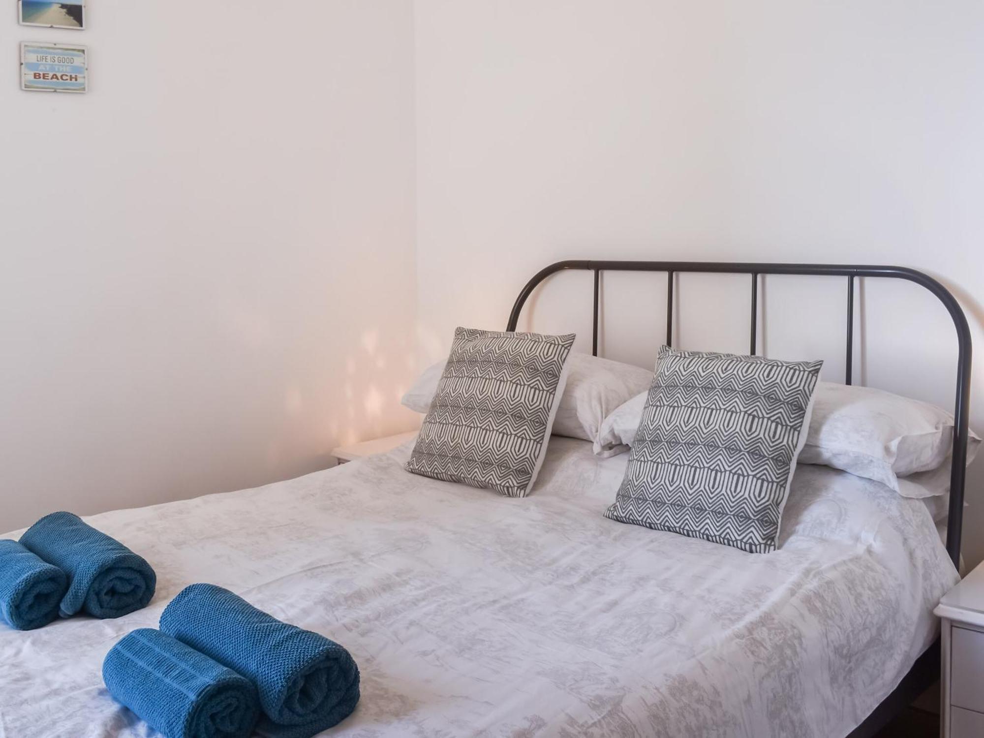 Headland Cottages Coverack Esterno foto